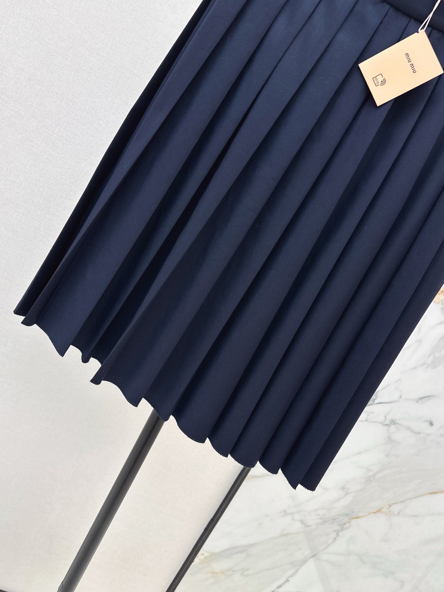 M 25ss pleated skirt