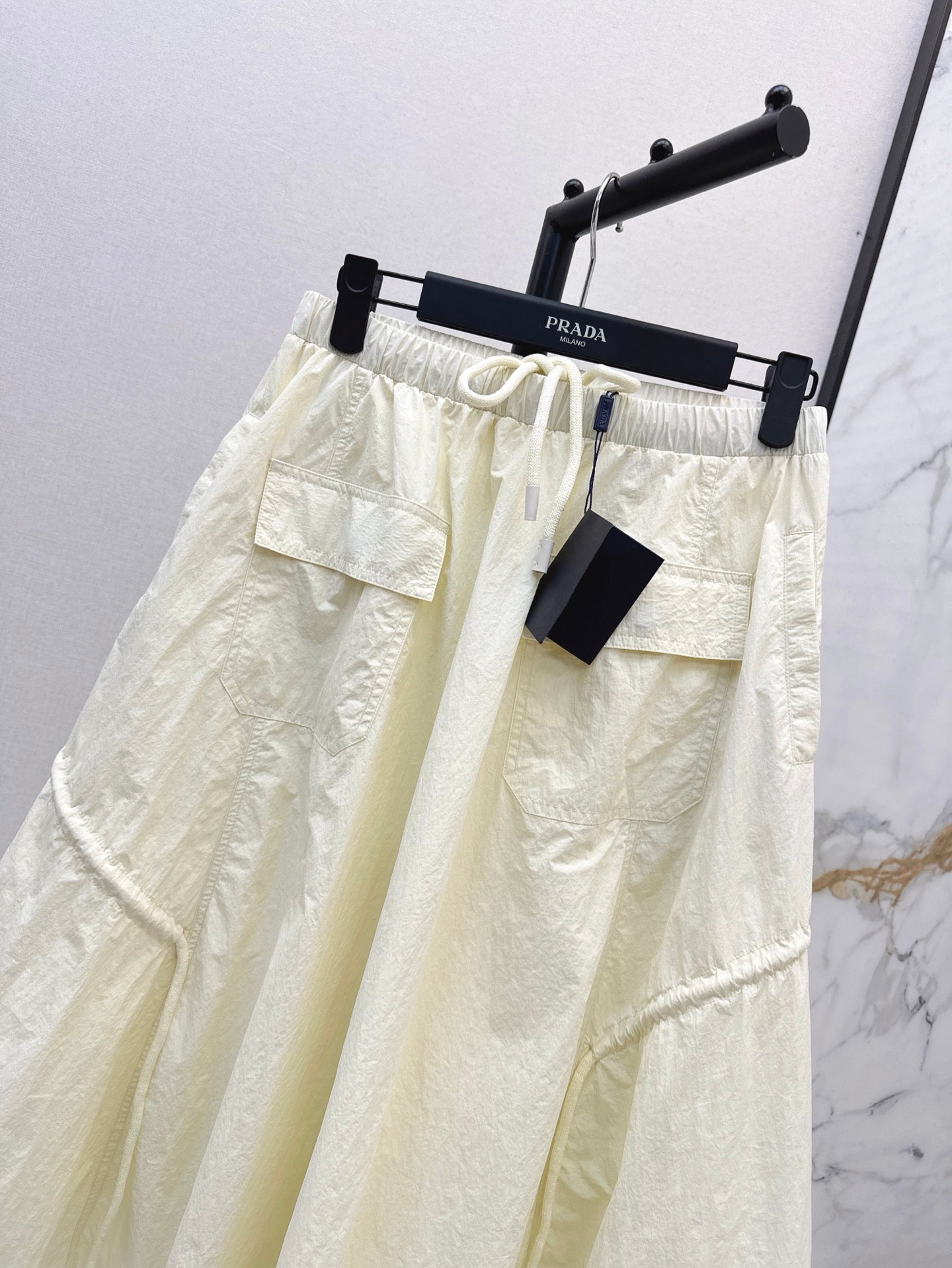 P 25SS skirt