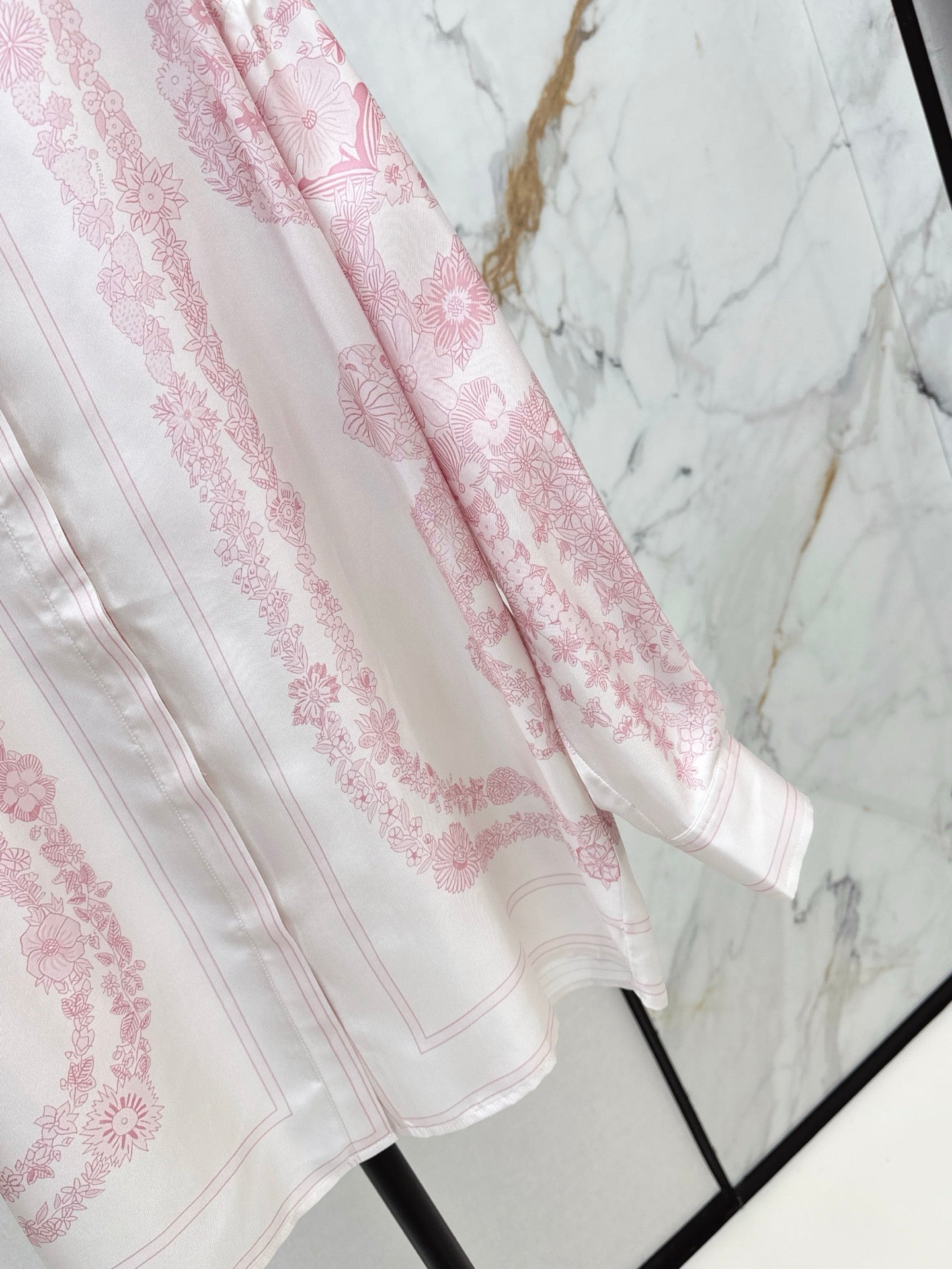 H 25ss Silk shirt