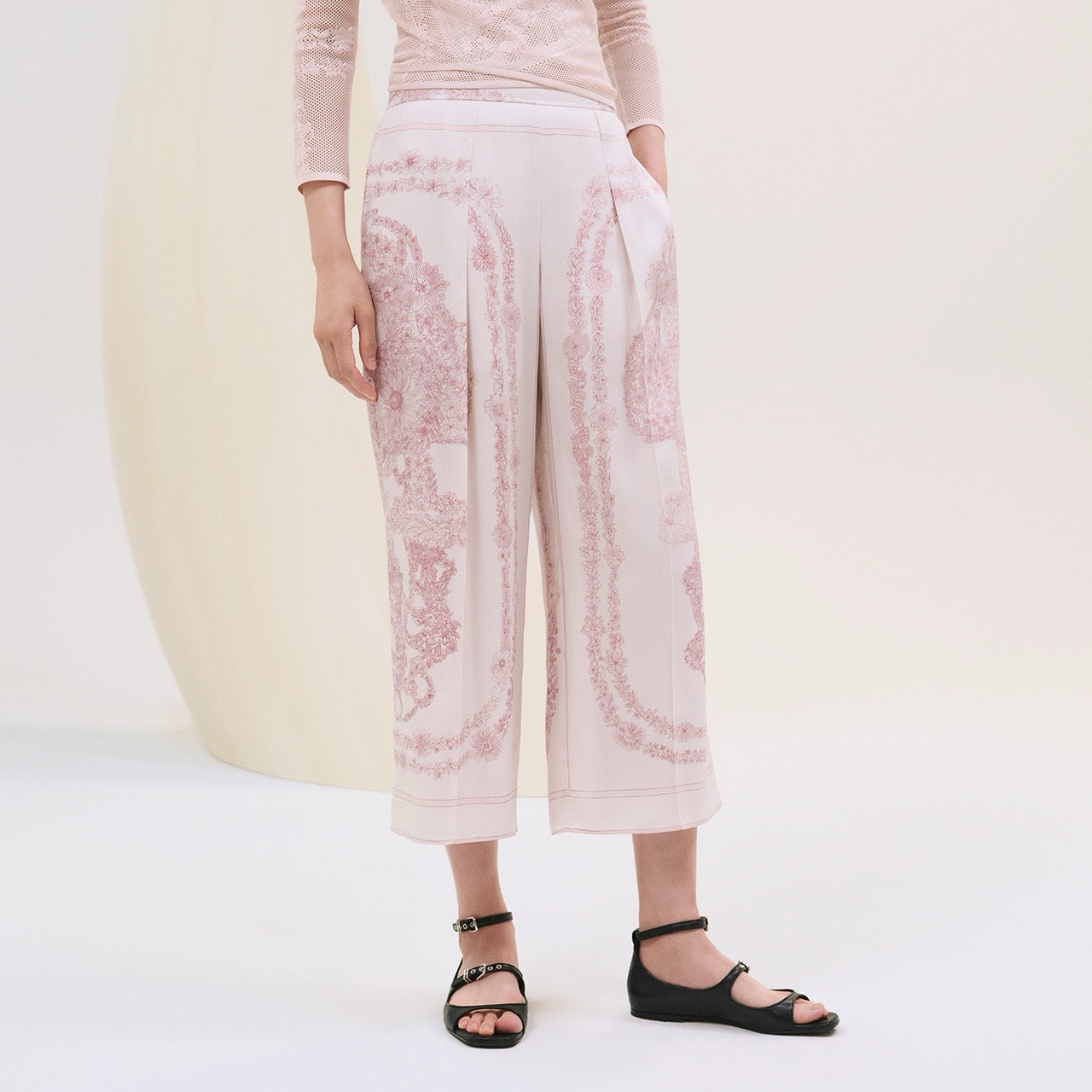 H 25ss Silk pants