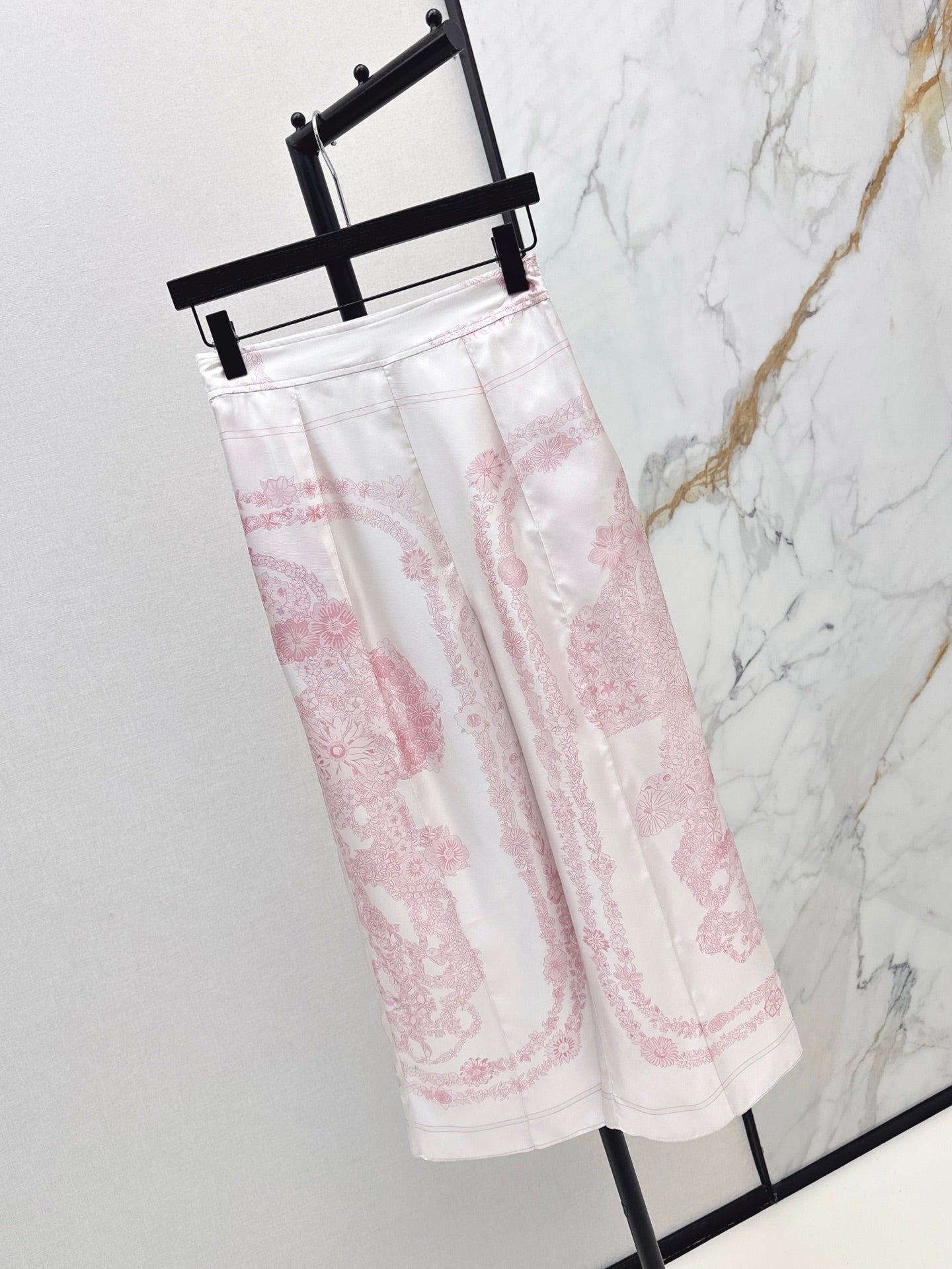 H 25ss Silk pants