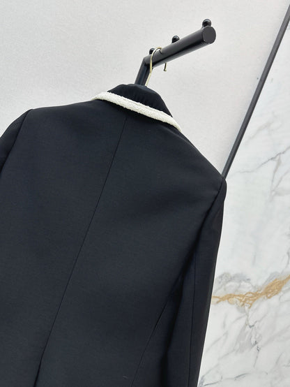 L 25ss embroidered blazer