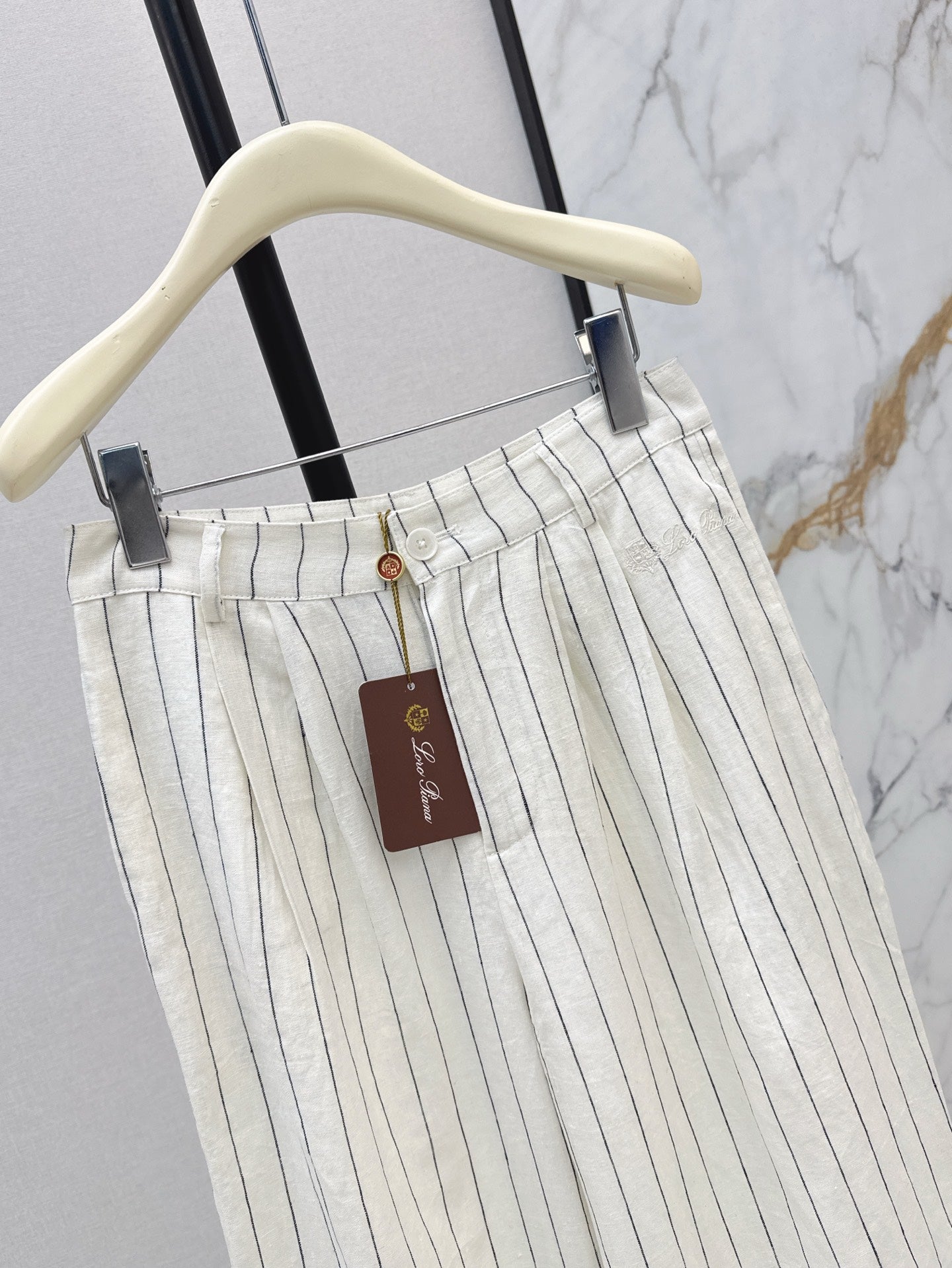 Lo 25ss striped pants