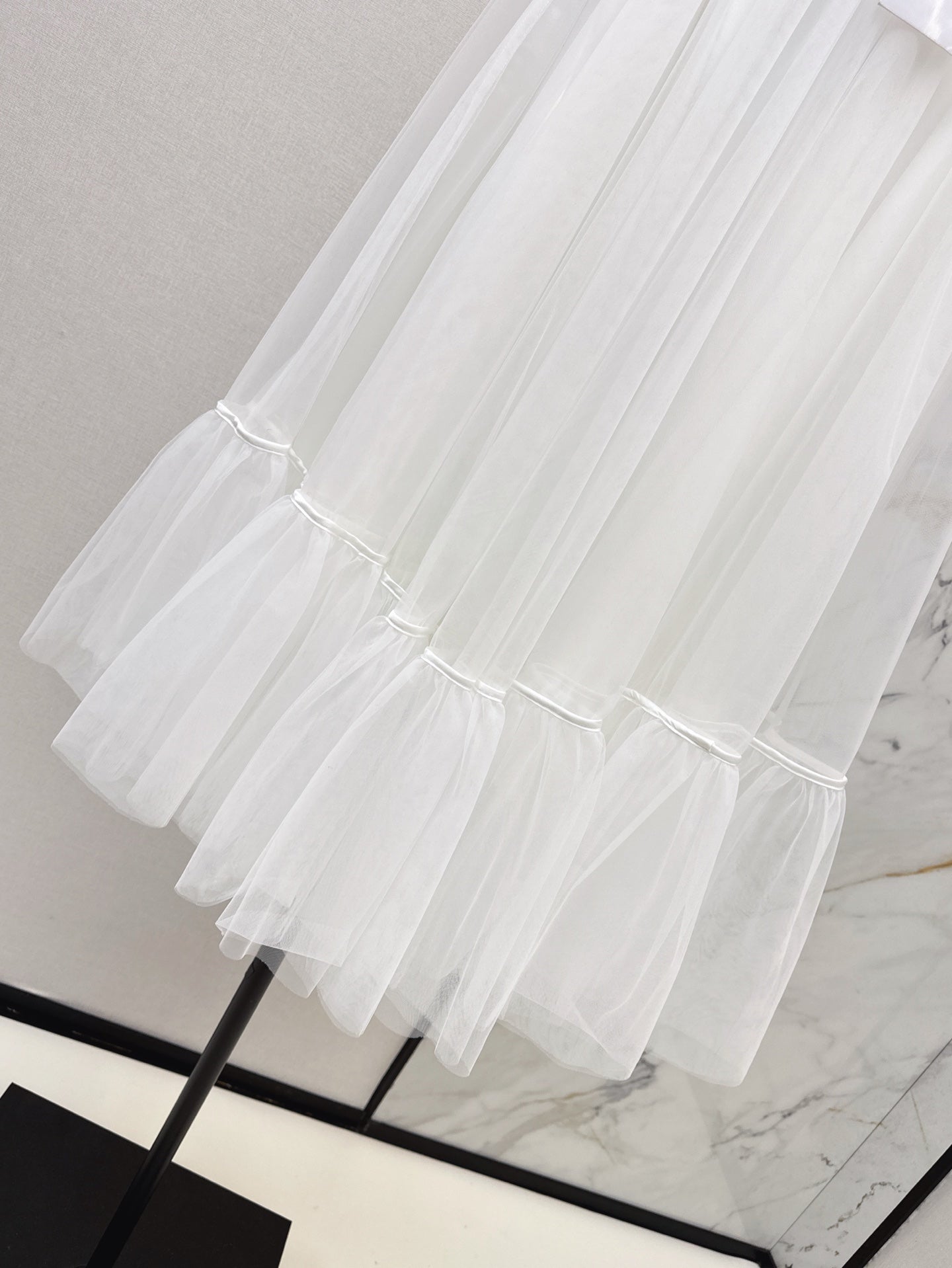 D 25SS ruffle skirt