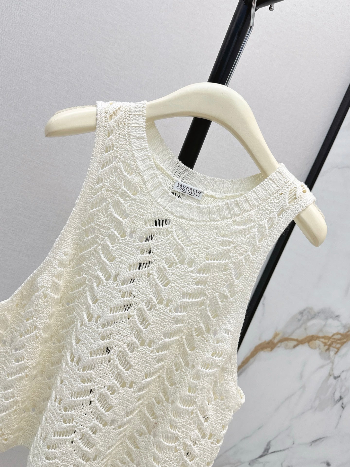 br 25ss hollow vest