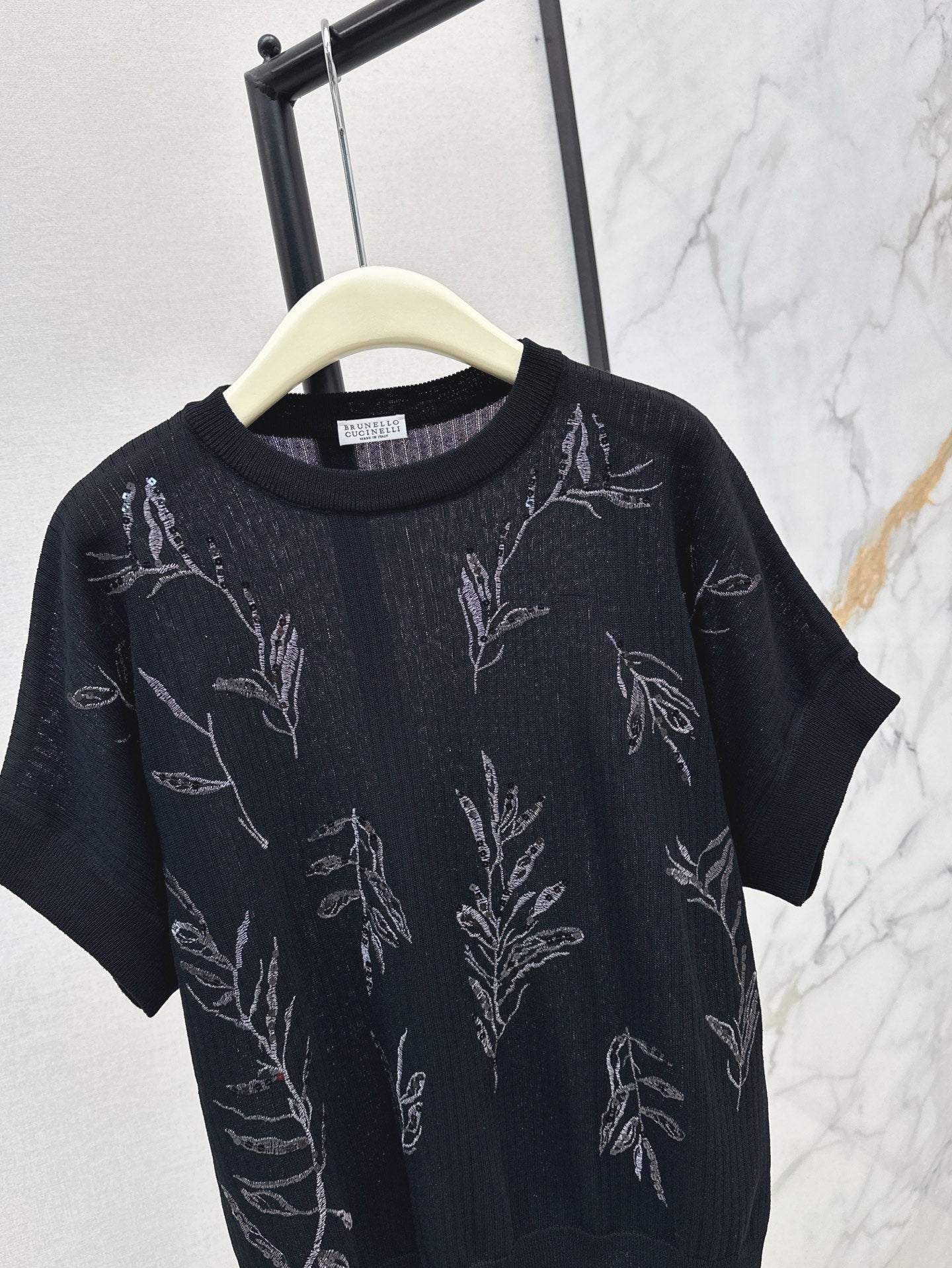 br 25ss beaded t-shirt