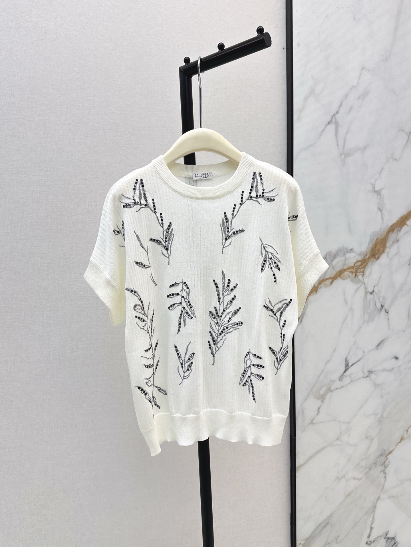 br 25ss beaded t-shirt