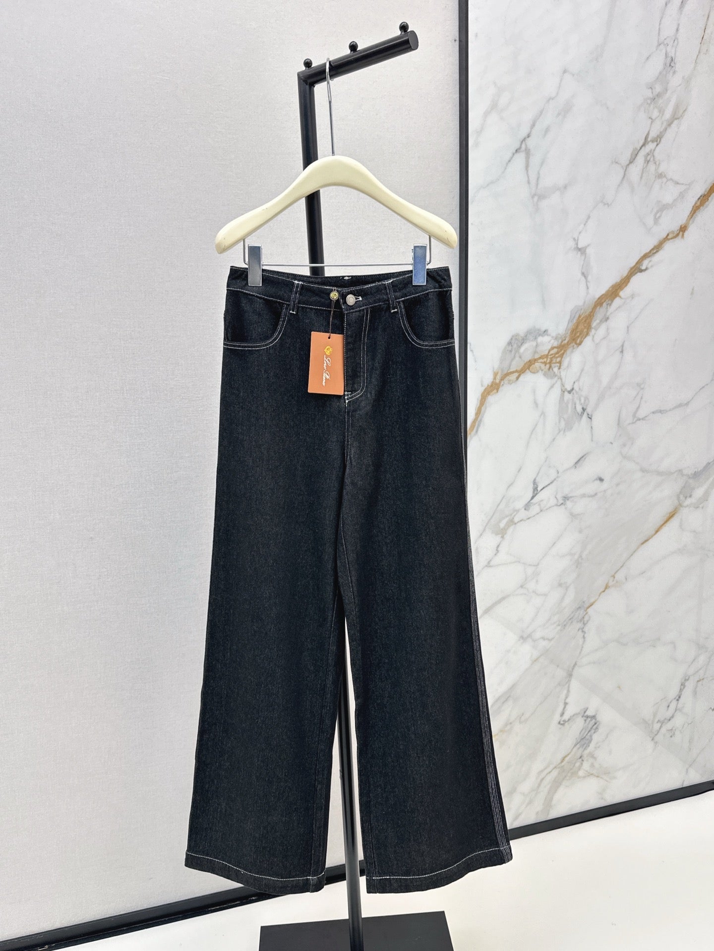Lo 25ss embroidered jeans