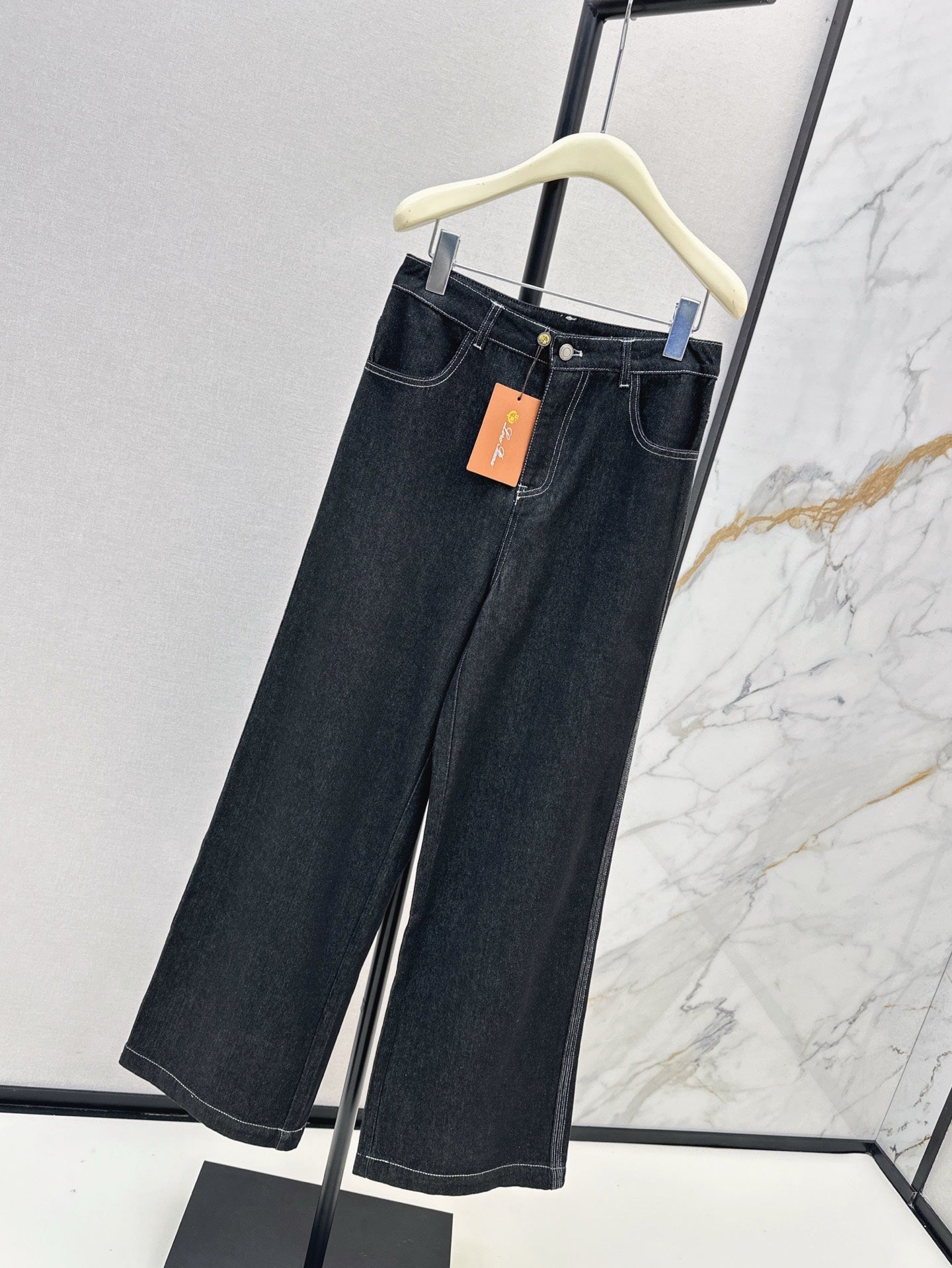 Lo 25ss embroidered jeans