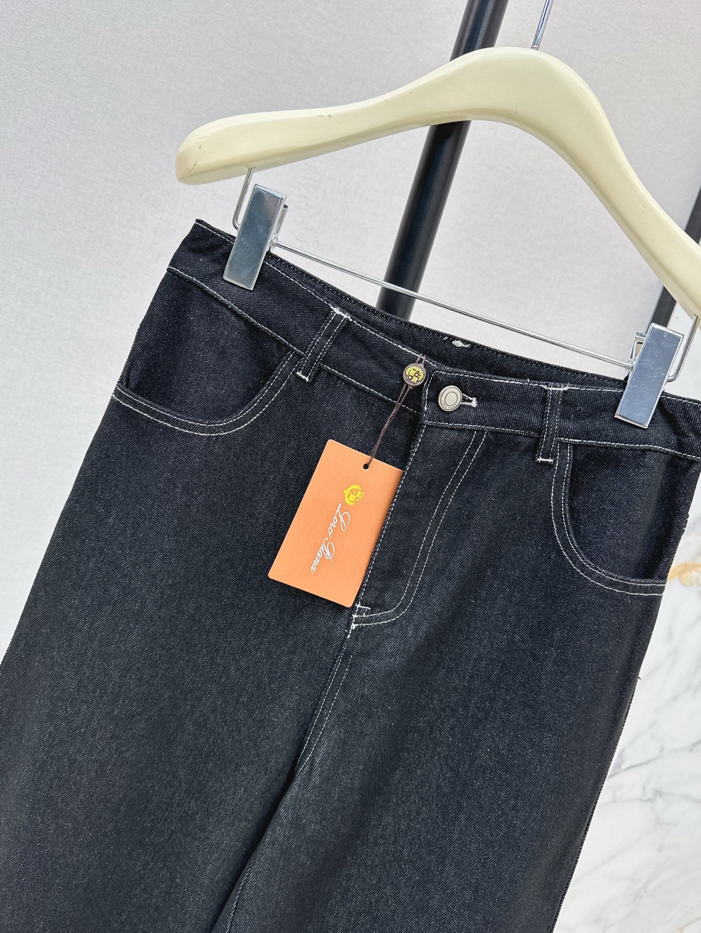 Lo 25ss embroidered jeans