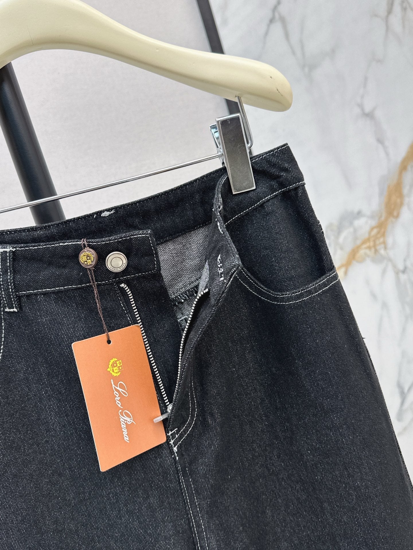 Lo 25ss embroidered jeans