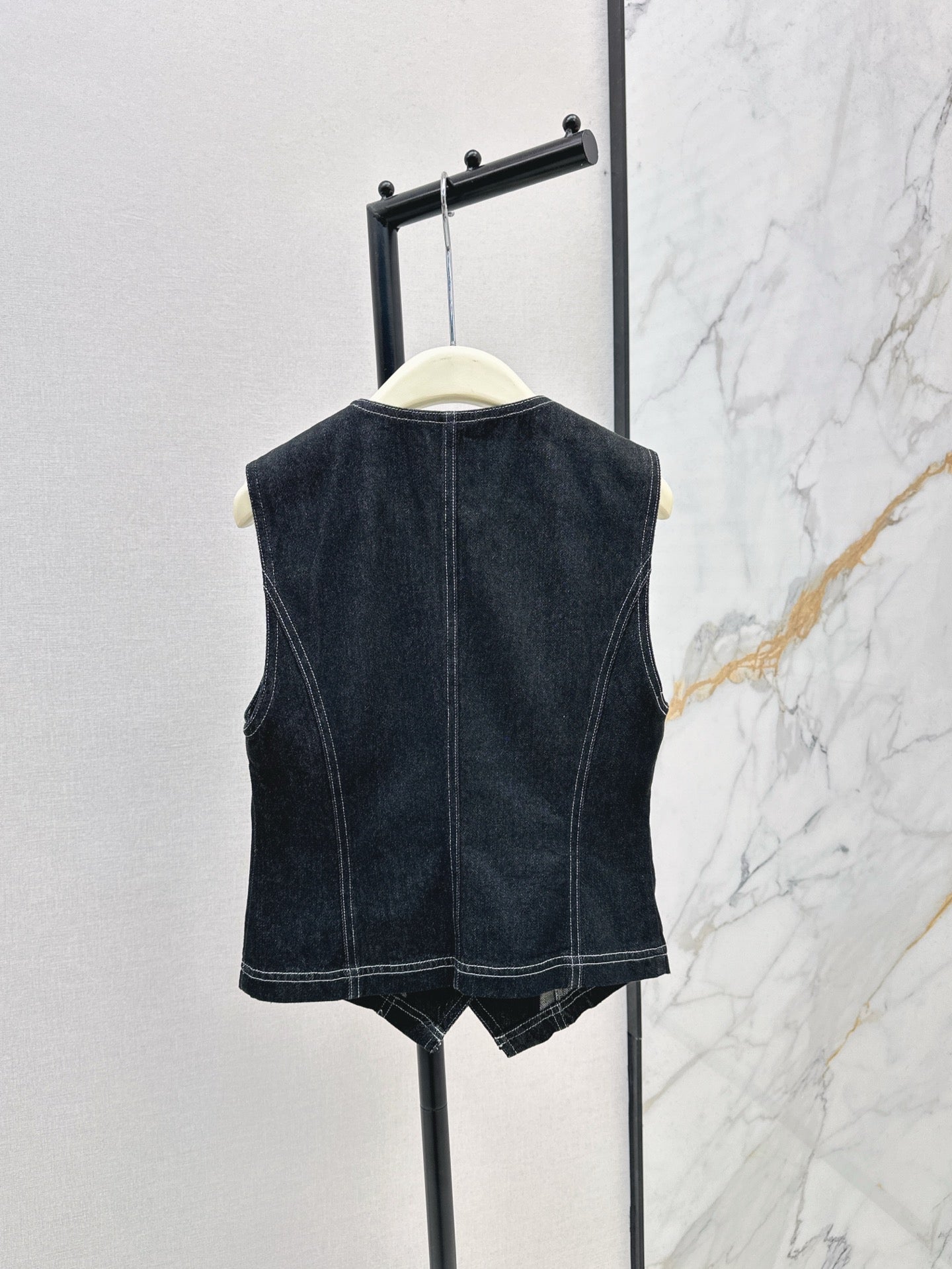 Lo 25ss denim vest