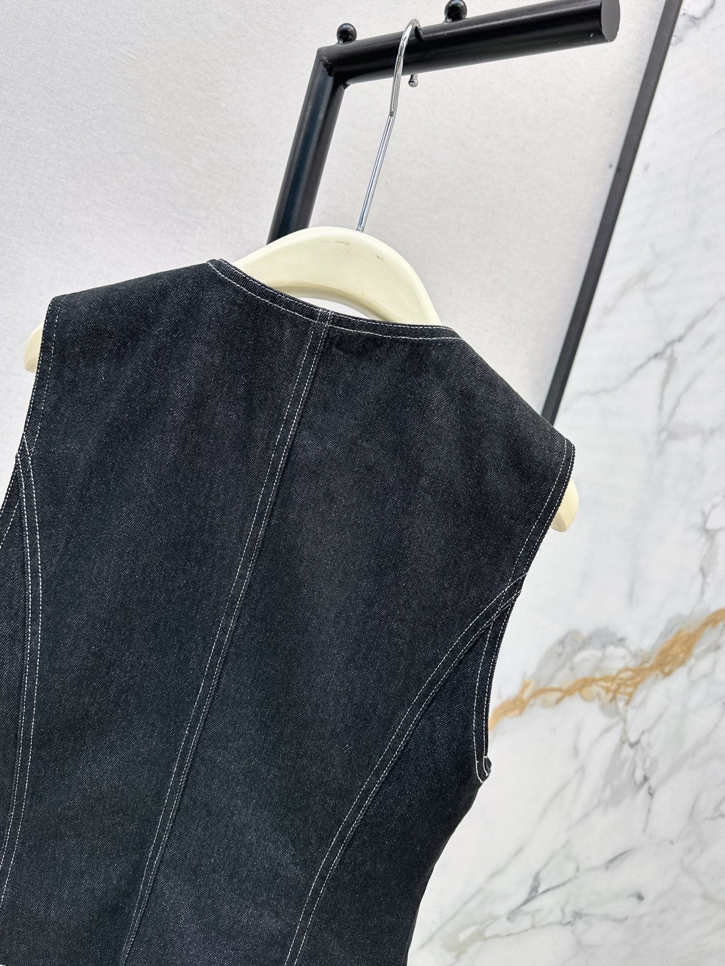 Lo 25ss denim vest