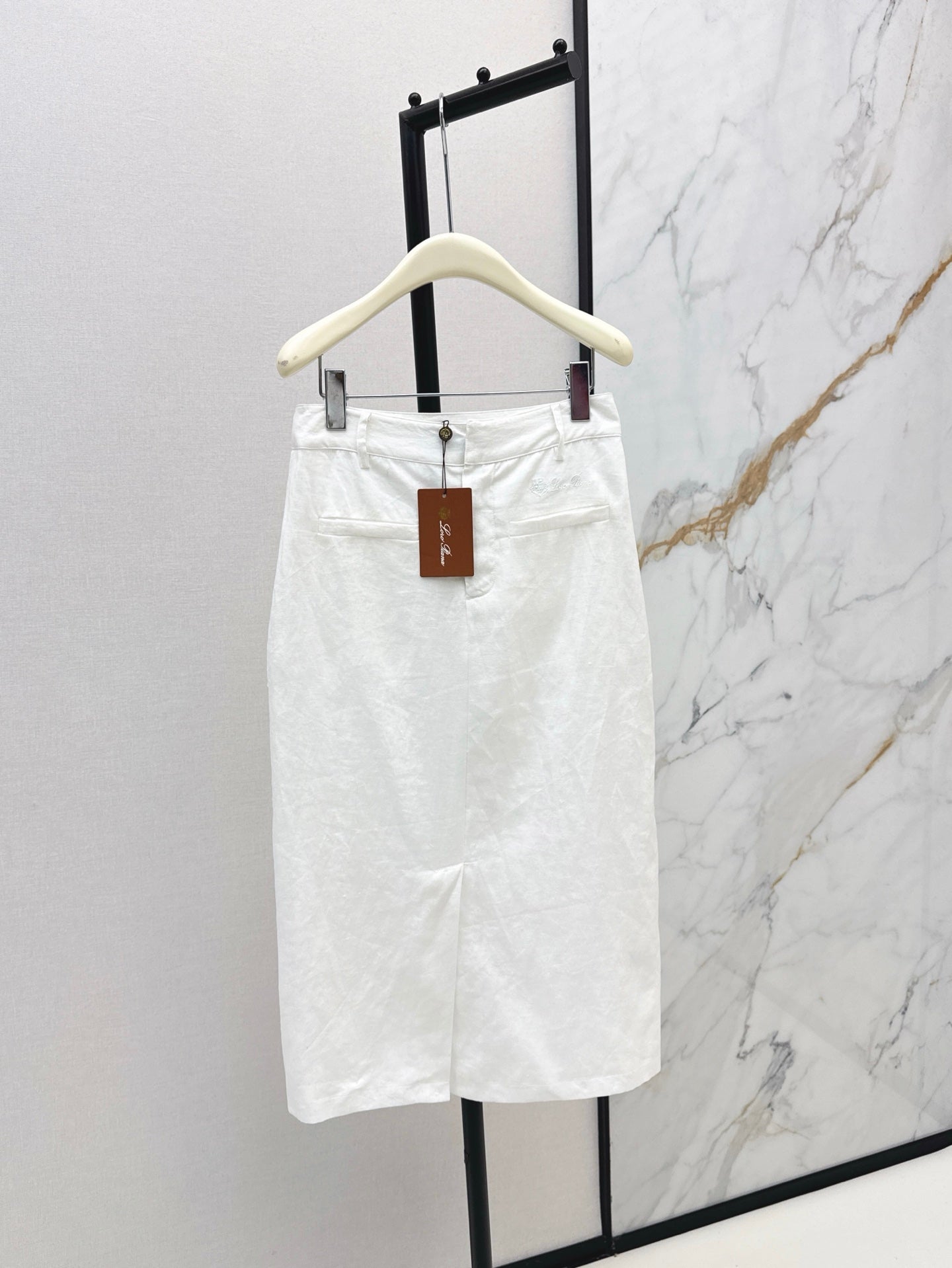 Lo 25ss linen skirt