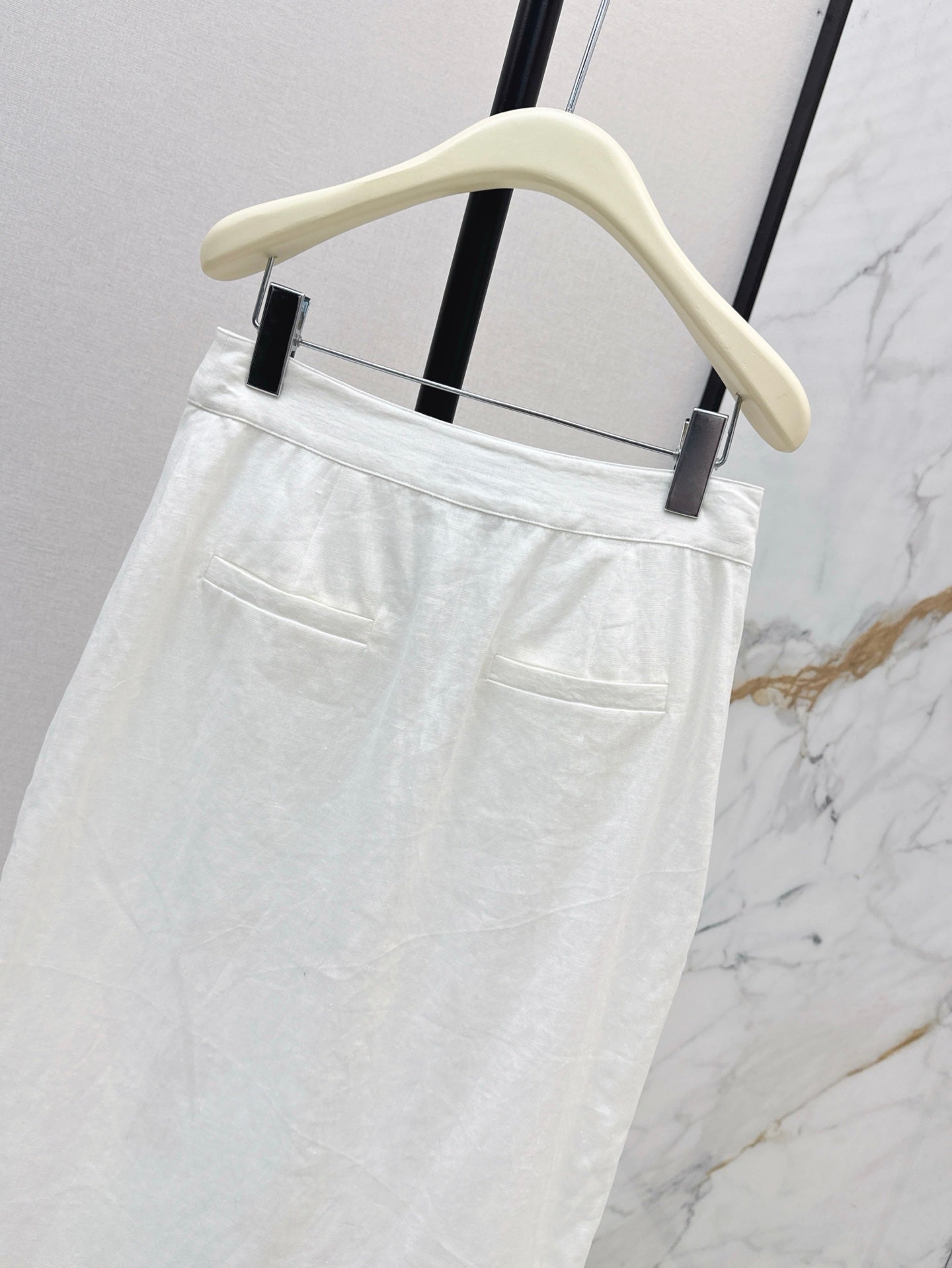 Lo 25ss linen skirt