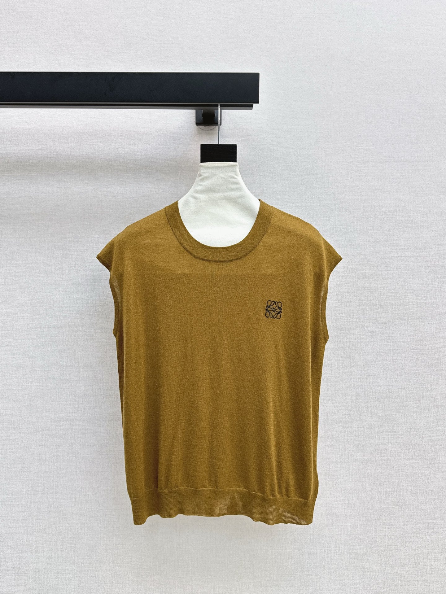 Loe 25ss knit sleeveless