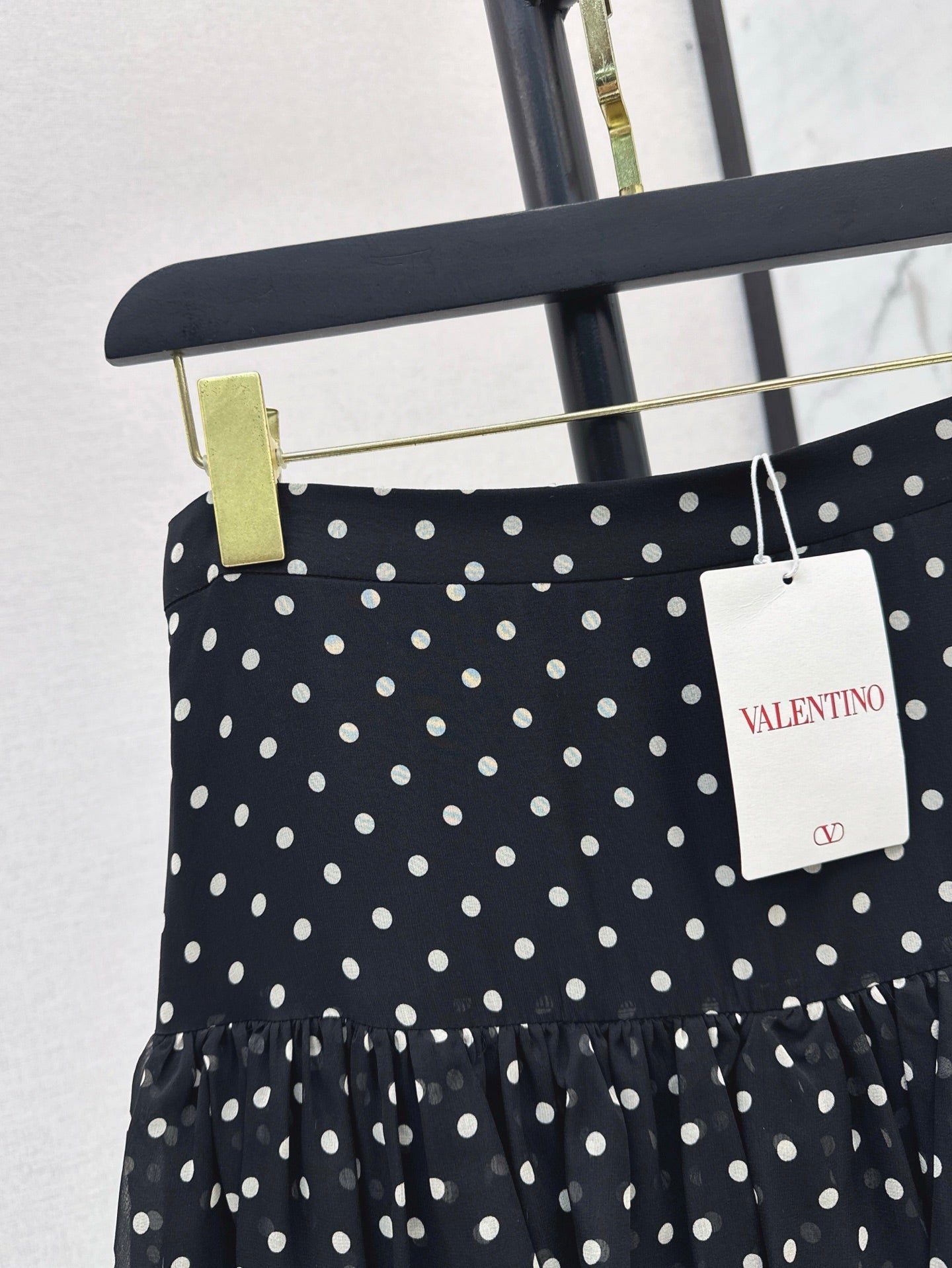 Val 25ss silk ruffle skirt