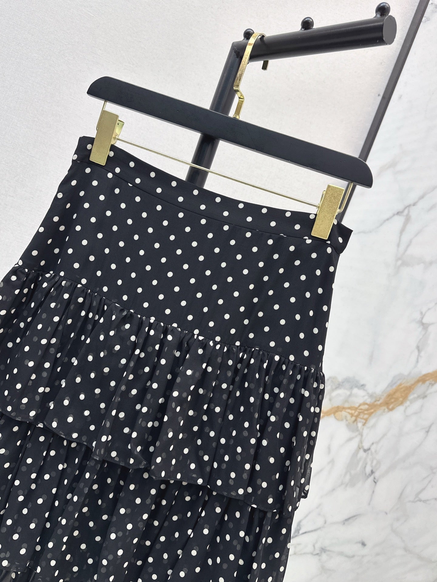 Val 25ss silk ruffle skirt