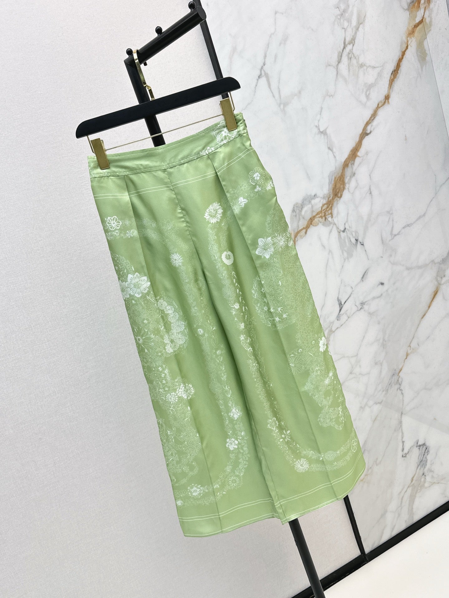 H 25ss silk wide-leg pants