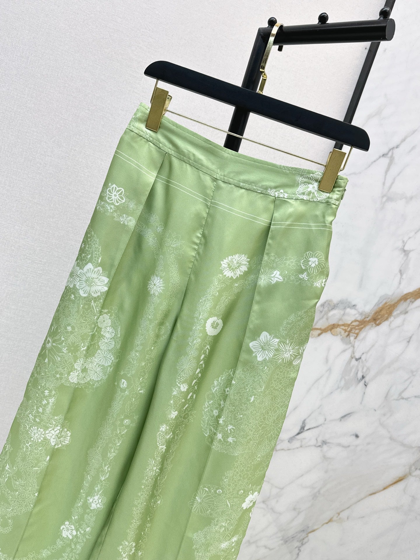 H 25ss silk wide-leg pants
