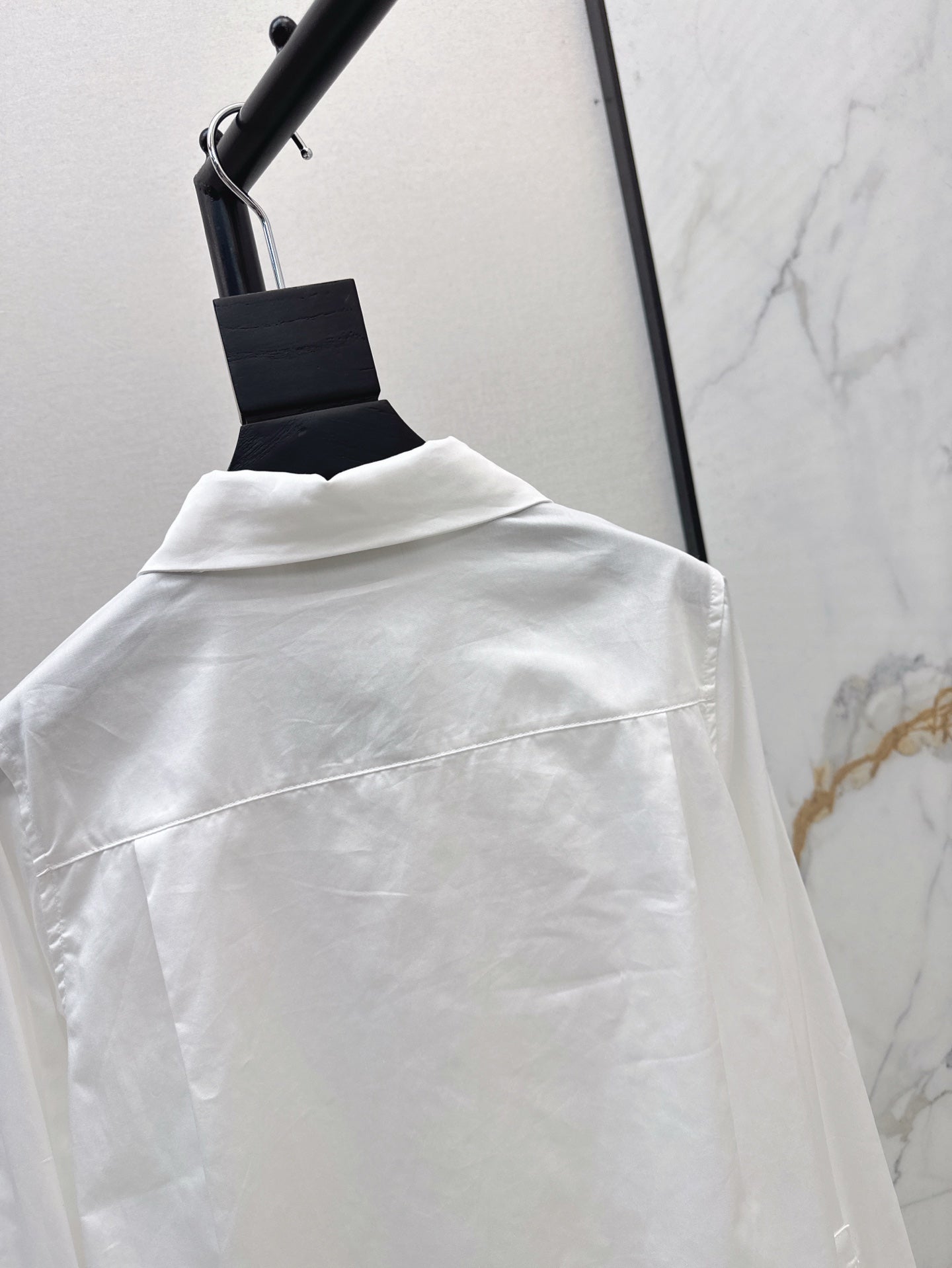 Loe 25ss pleated shirt