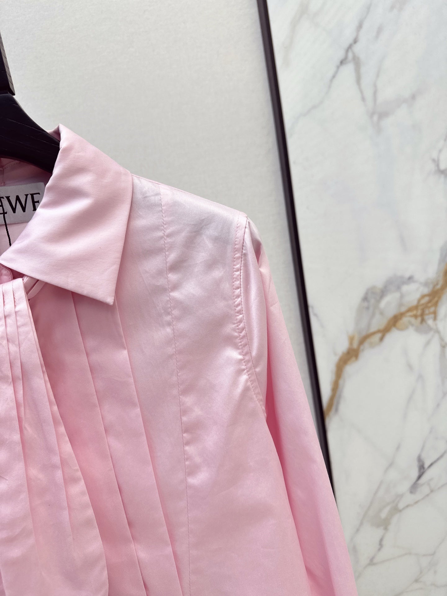 Loe 25ss pleated shirt