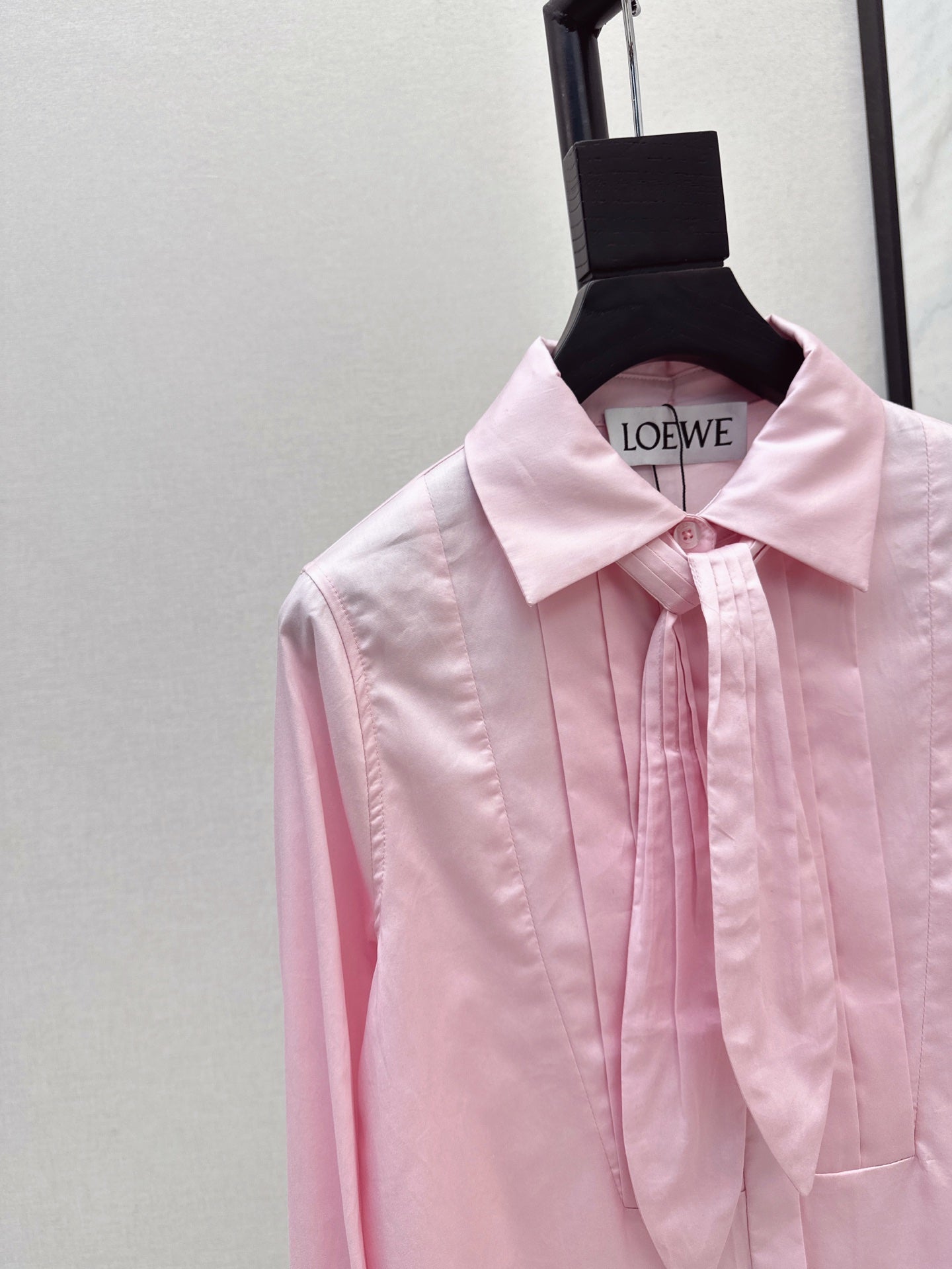 Loe 25ss pleated shirt