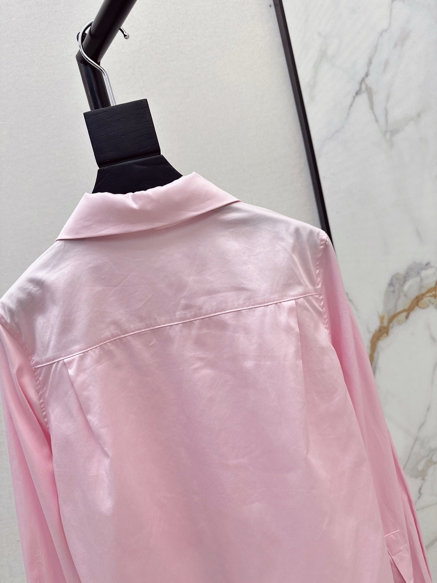Loe 25ss pleated shirt