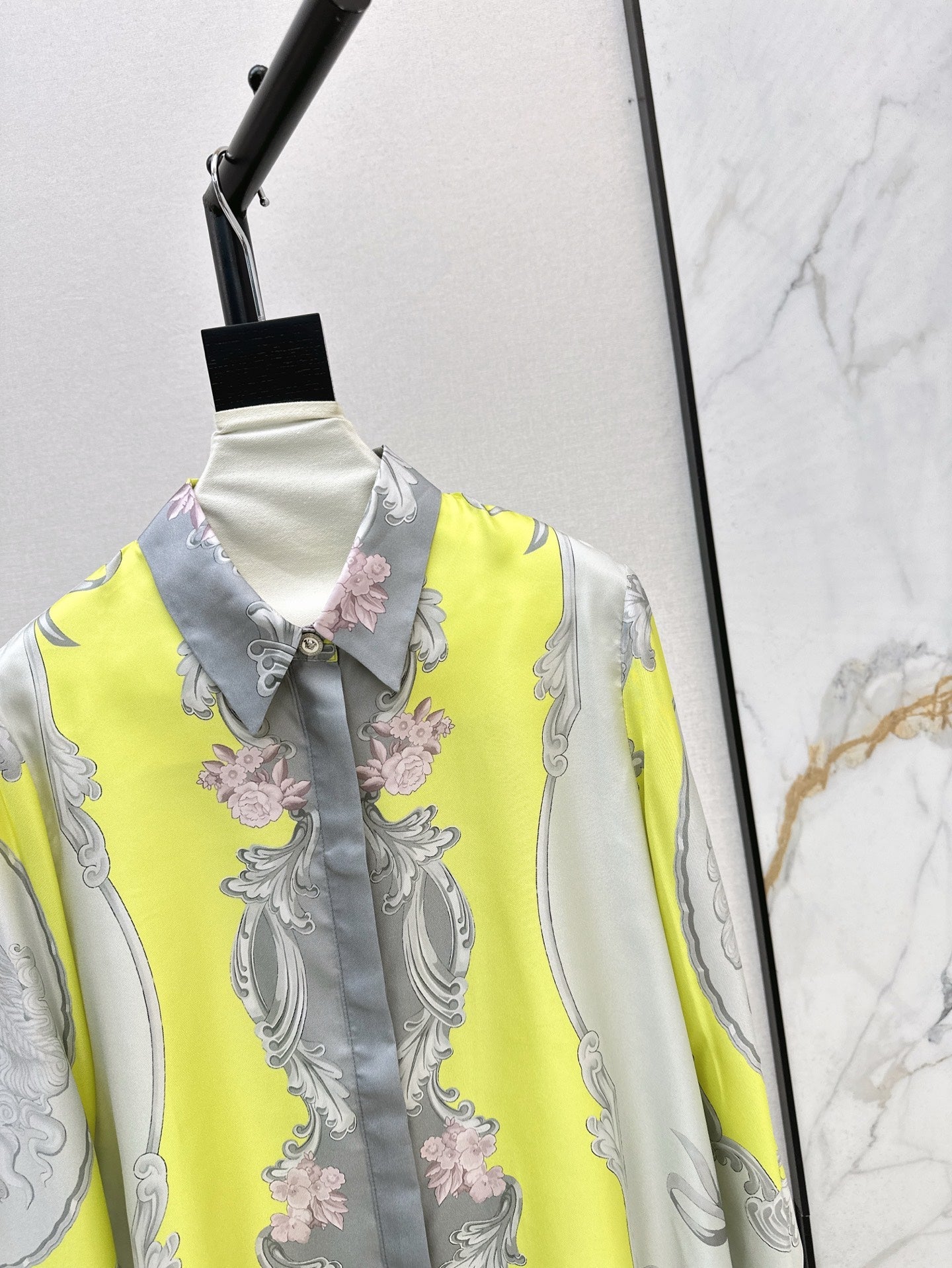Ve 25ss Silk shirt