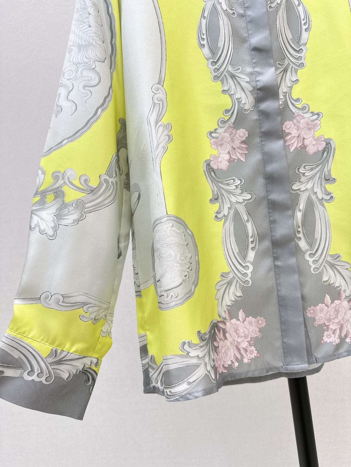 Ve 25ss Silk shirt