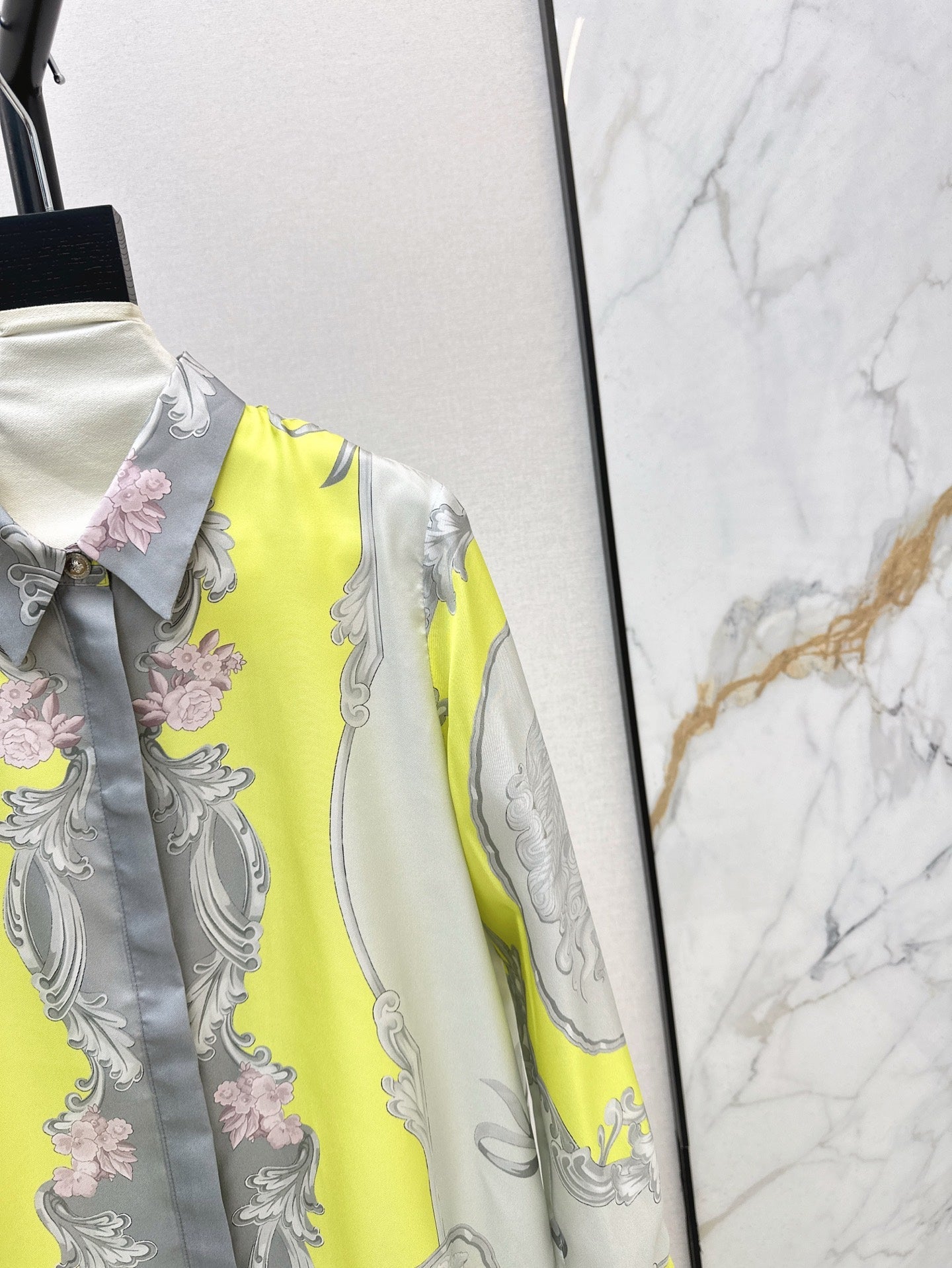 Ve 25ss Silk shirt