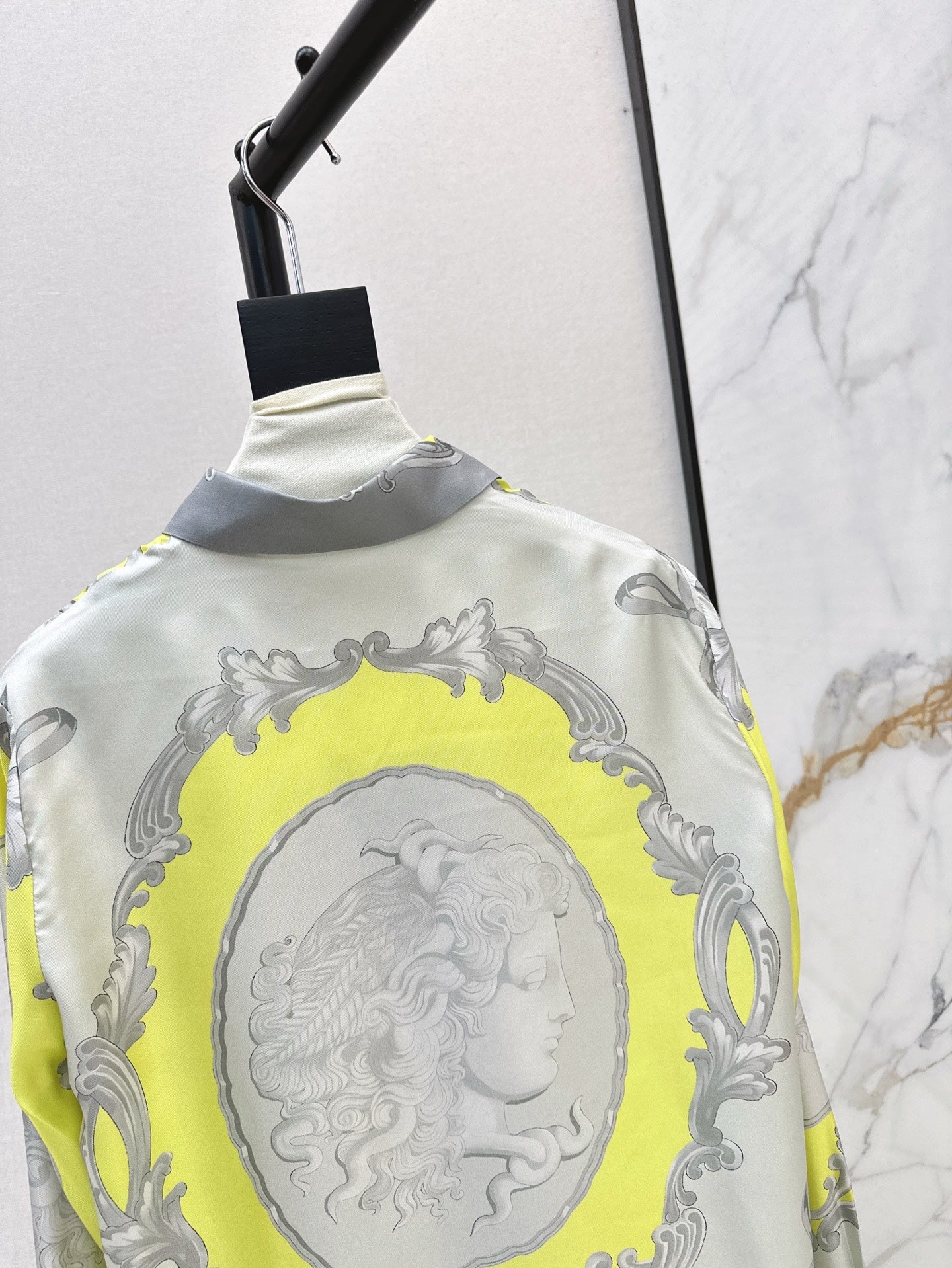 Ve 25ss Silk shirt