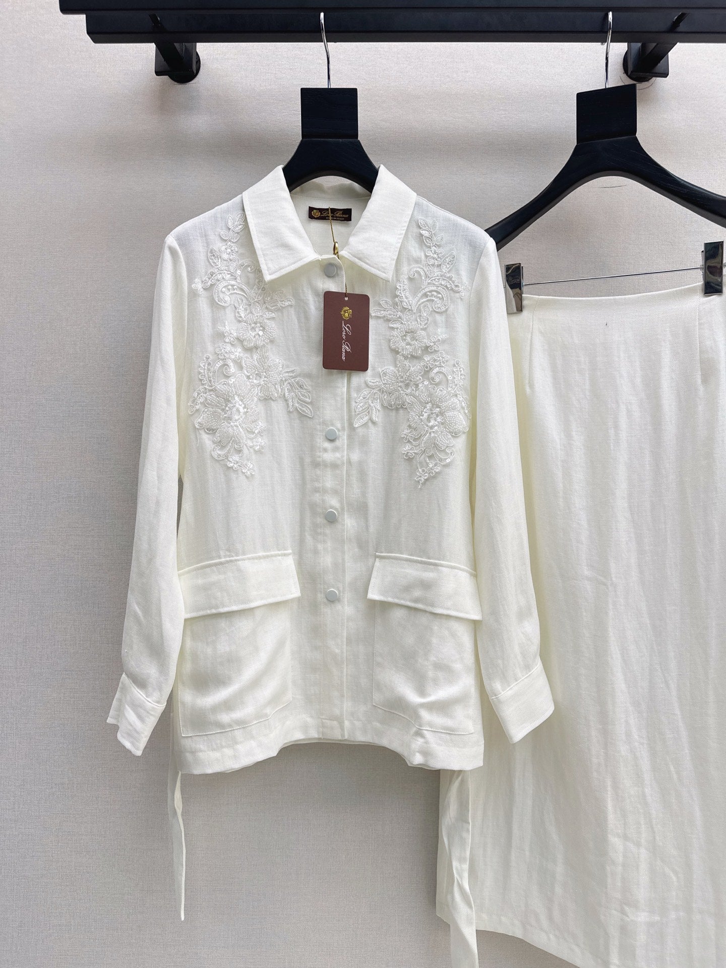 Lo 25ss linen embroidered set