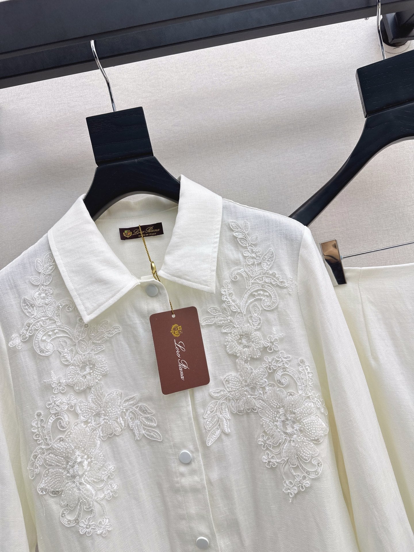 Lo 25ss linen embroidered set