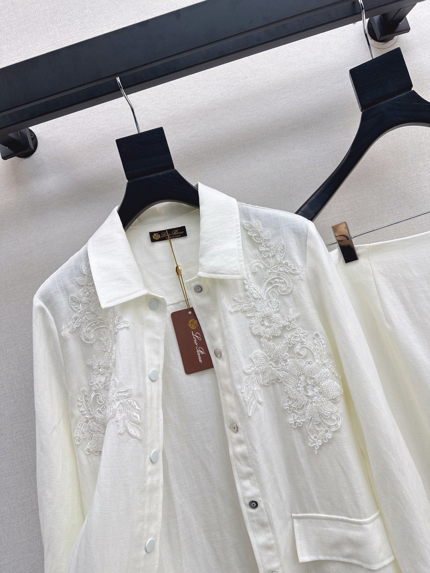 Lo 25ss linen embroidered set