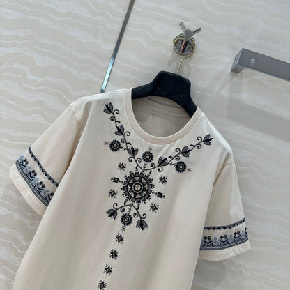 ma 25ss embroidered t-shirt
