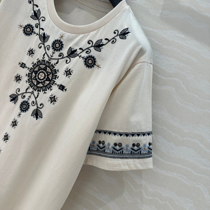 ma 25ss embroidered t-shirt