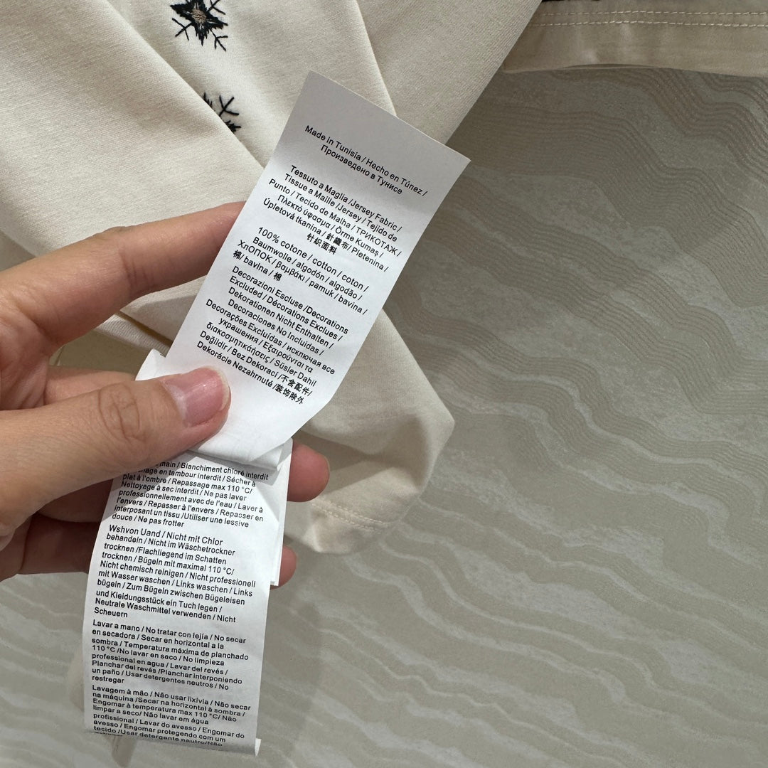 ma 25ss embroidered t-shirt