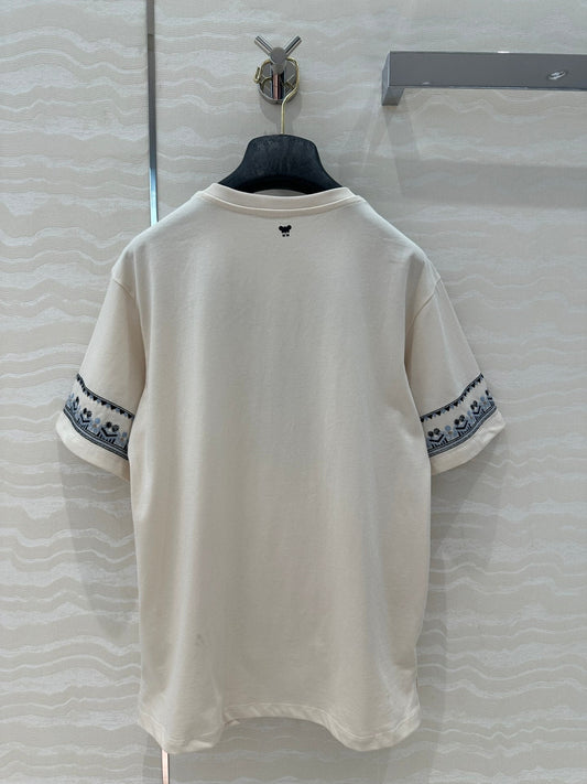 ma 25ss embroidered t-shirt