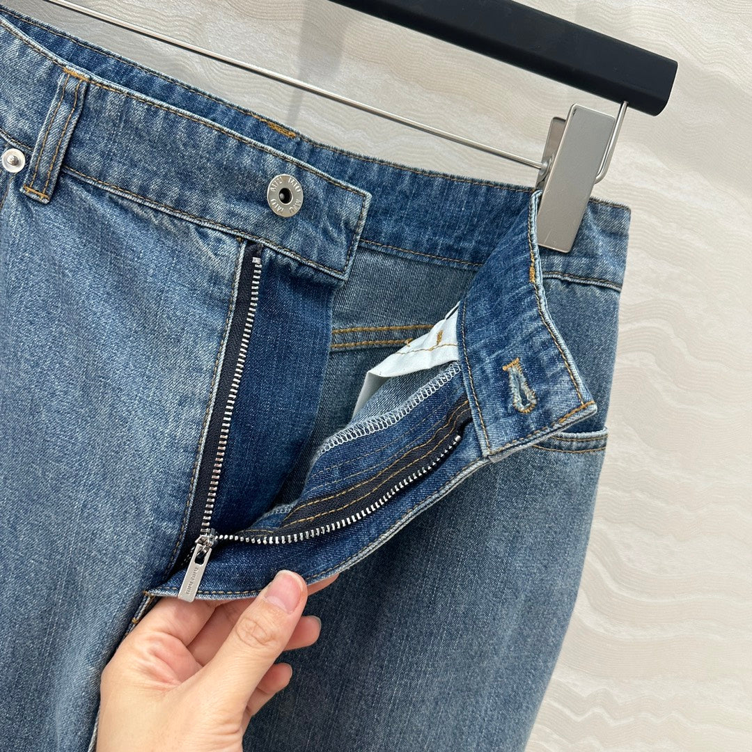 M 25SS embroidered jeans