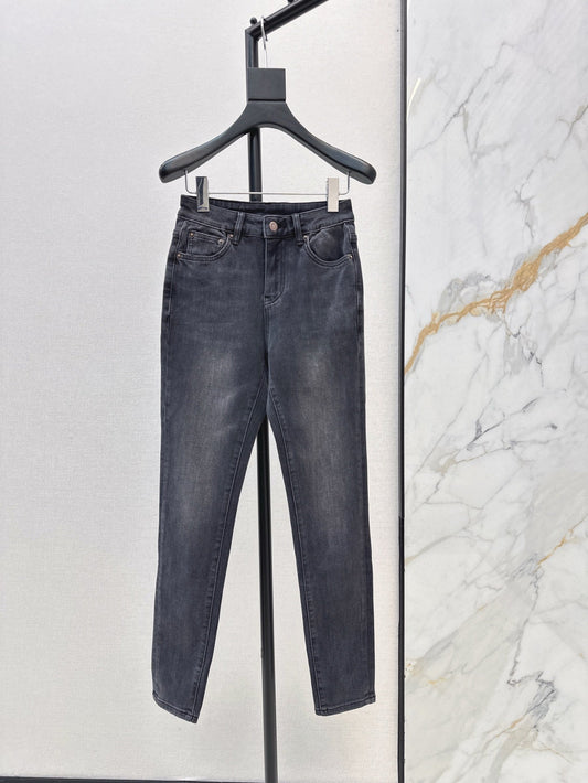 P 25ss embroidered jeans