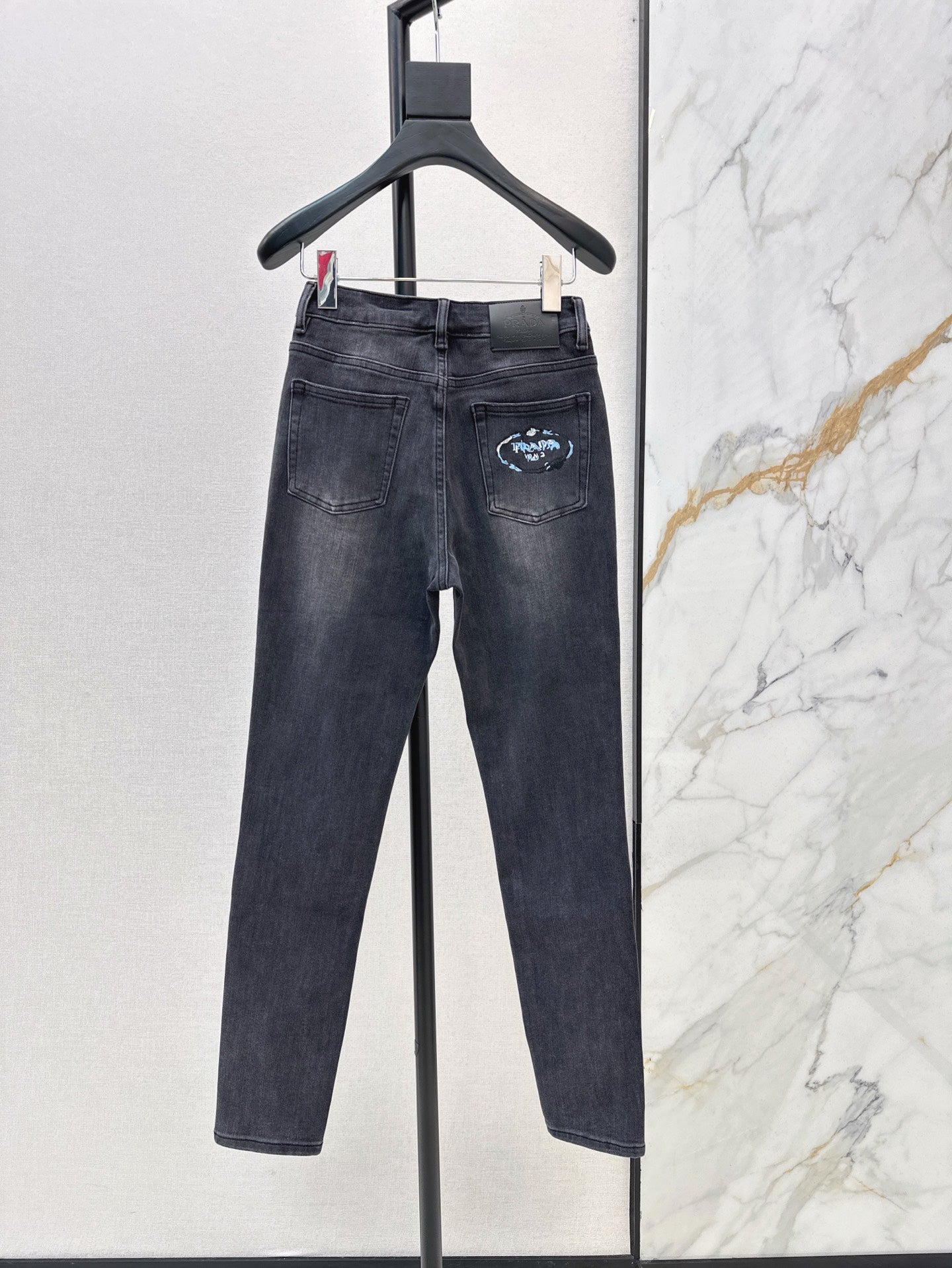 P 25ss embroidered jeans