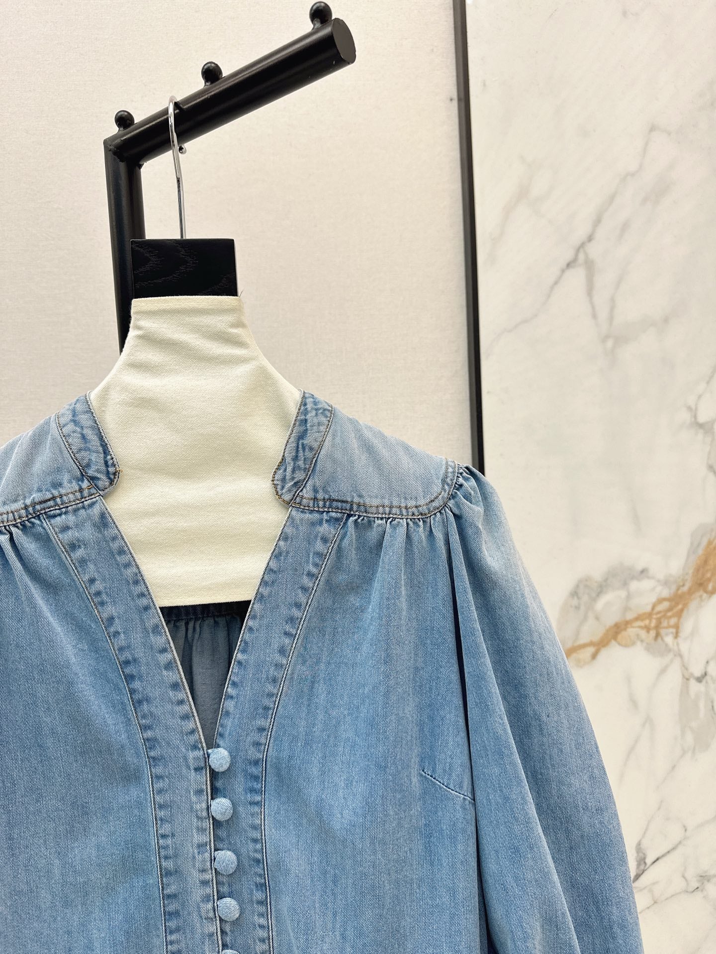 Zim 25ss denim V neck shirt