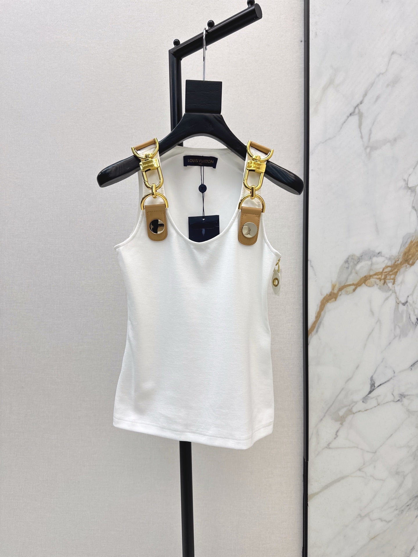 L 25ss Metallic Camisole