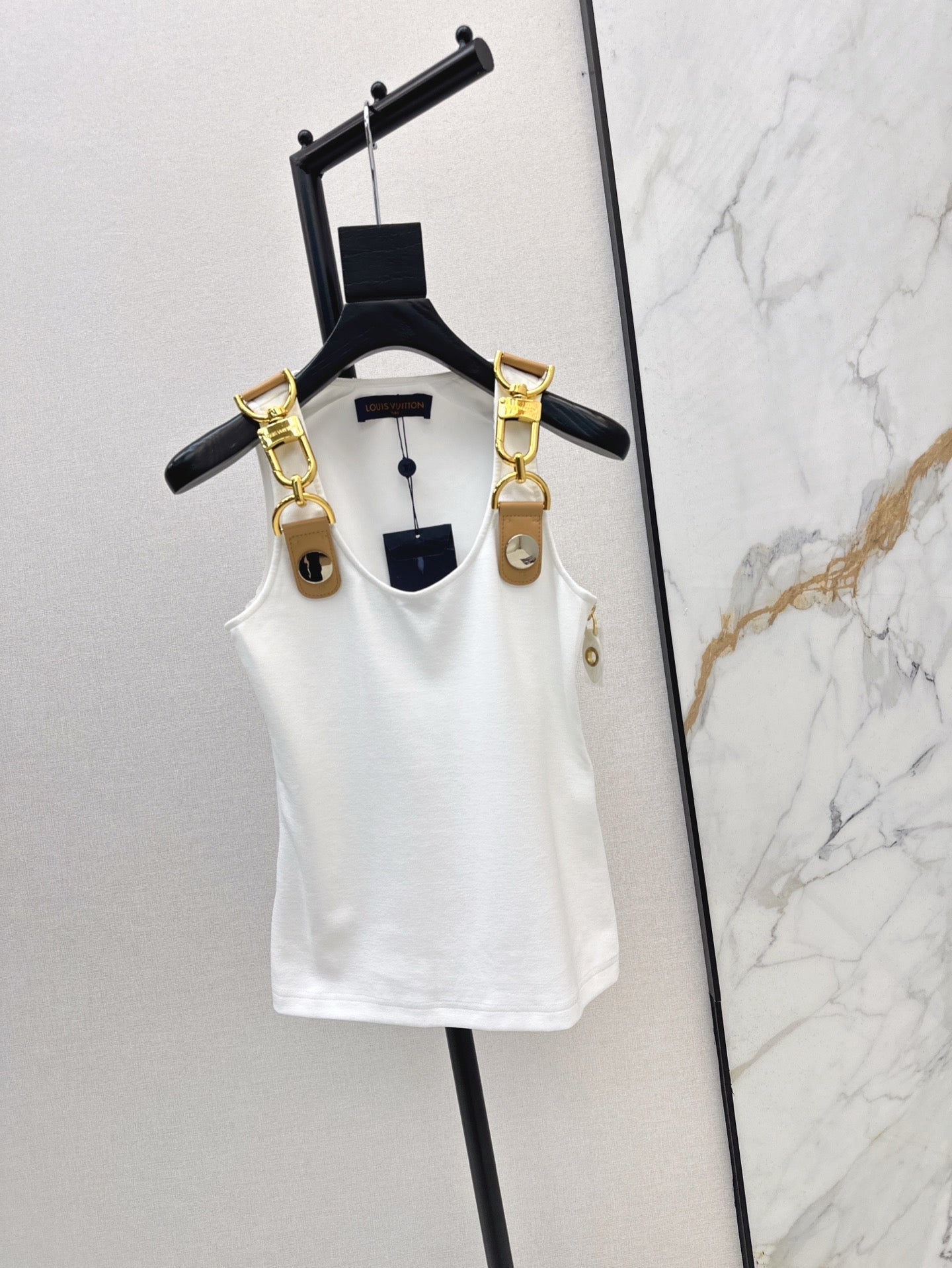 L 25ss Metallic Camisole
