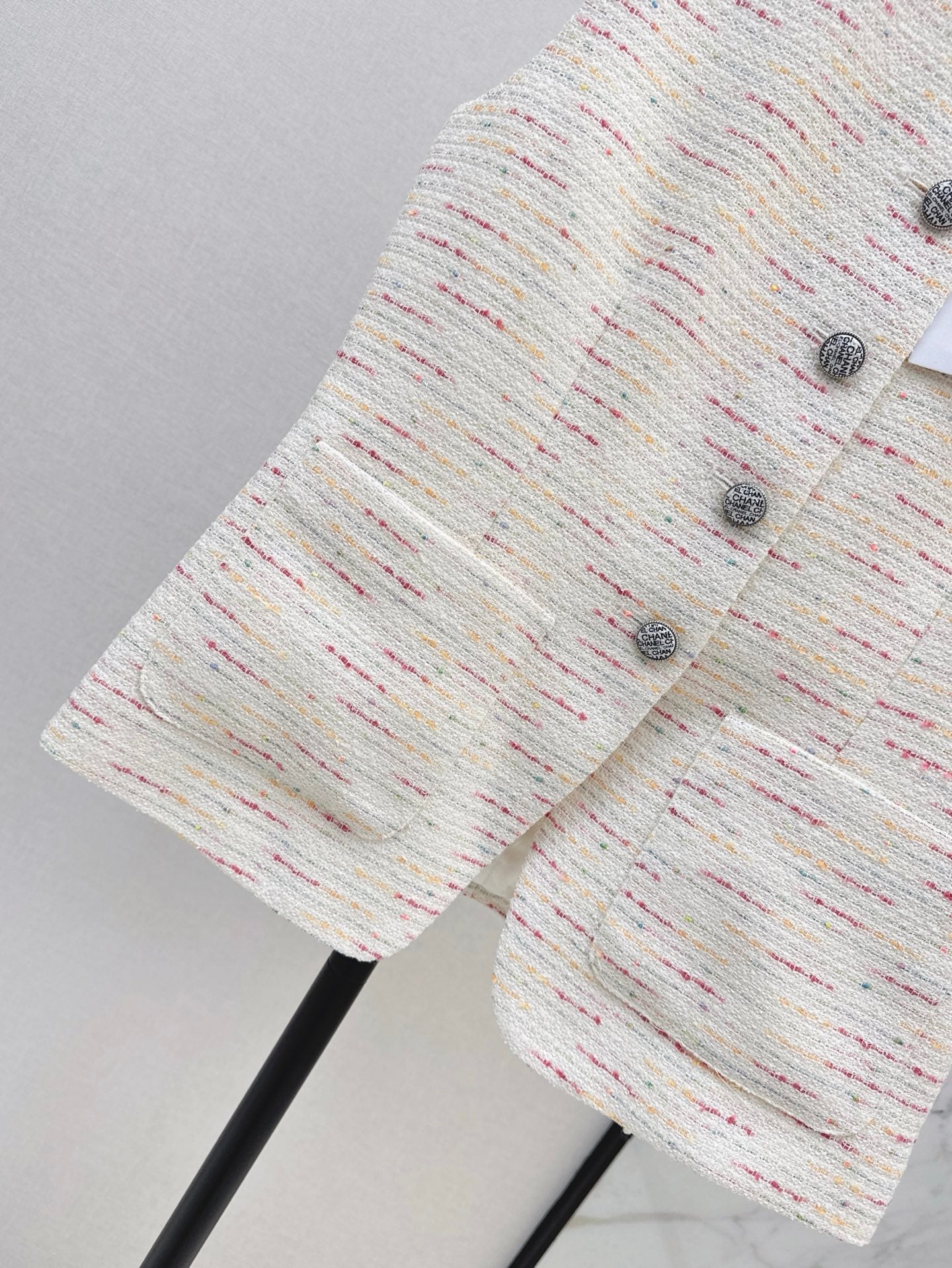 Ch 25ss woven vest
