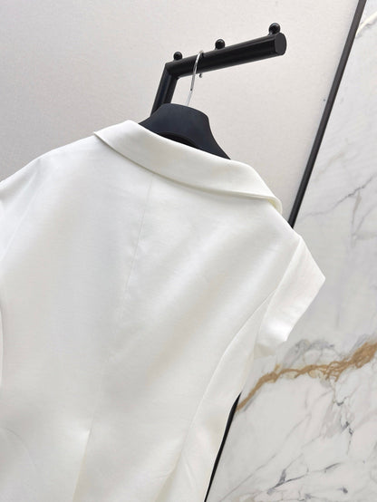 D 25ss slant collar vest