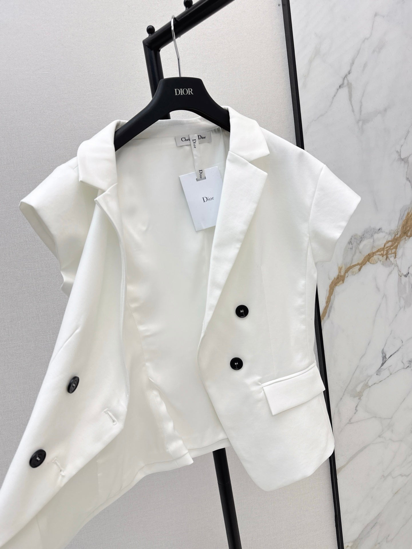 D 25ss slant collar vest