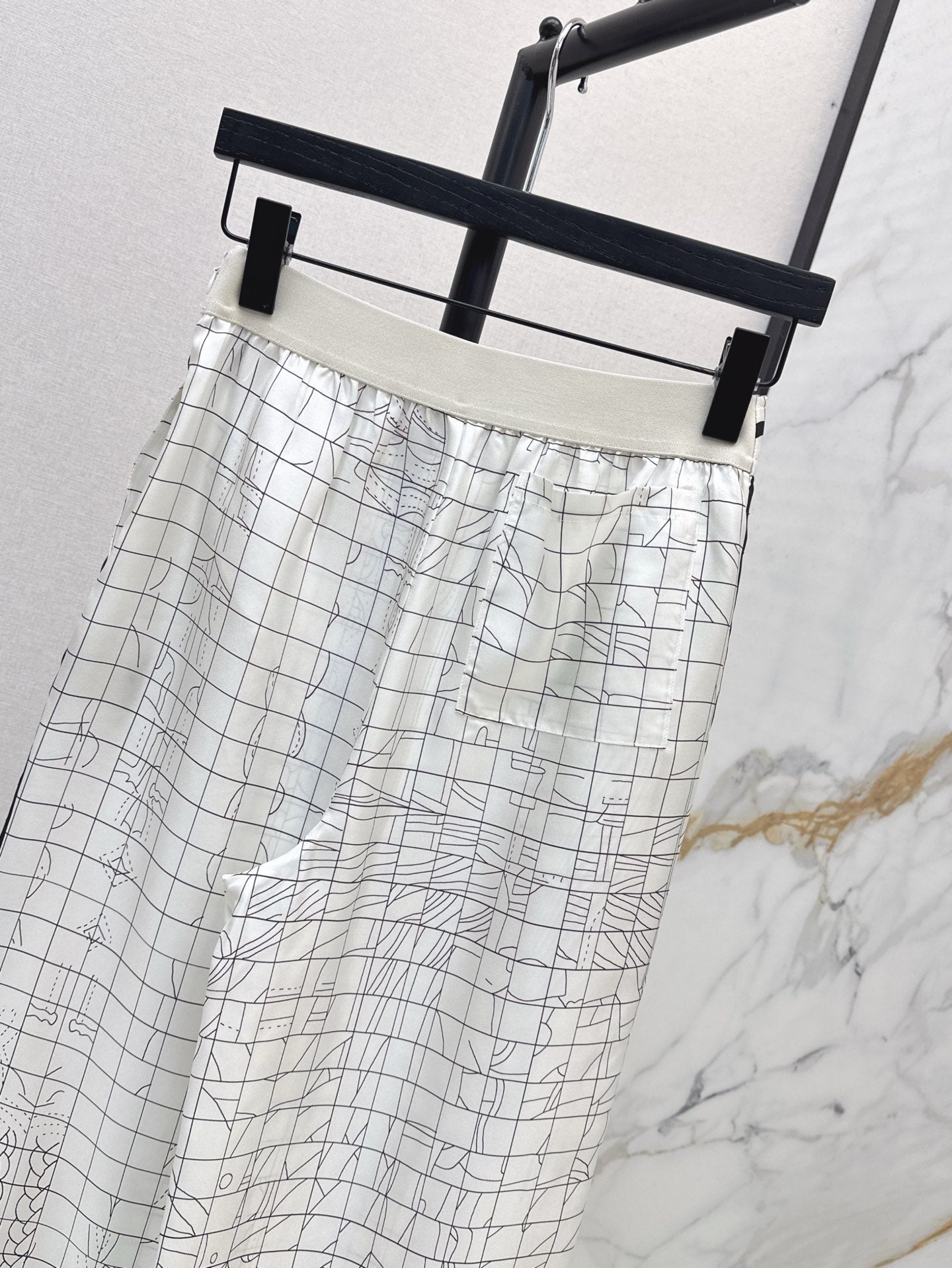H 25ss Silk wide leg pants