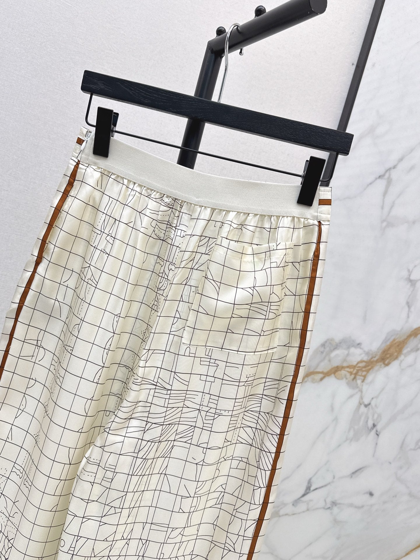 H 25ss Silk wide leg pants